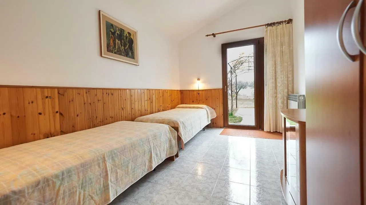 Apartments Bonetti Umag 0*,  Croatia