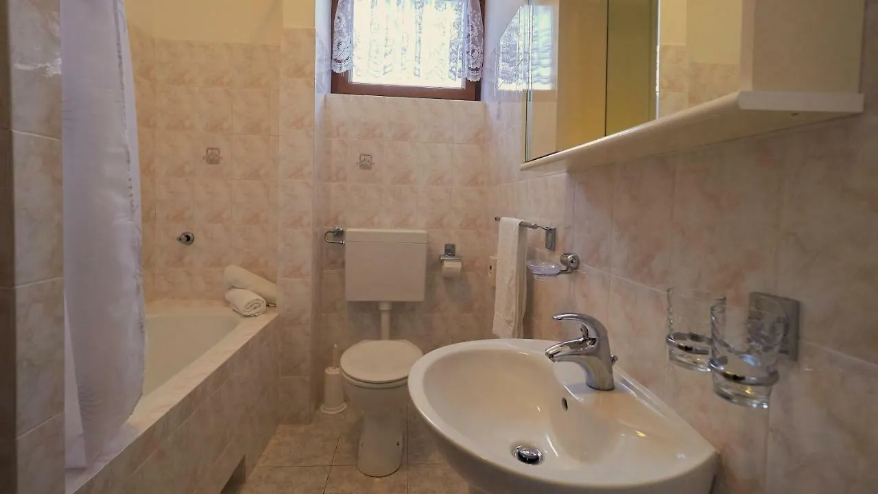 Apartments Bonetti Umag 0*,